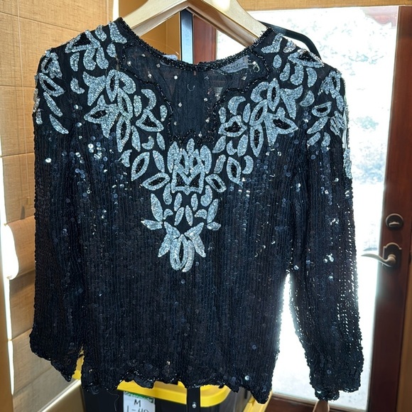 Vintage 80’s Petite Illustrations Sequins Black Silver 100% Silk Top Size MP - Picture 1 of 12